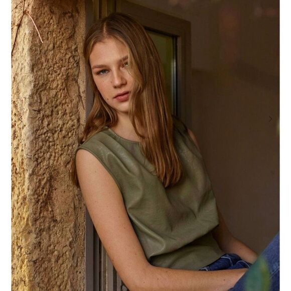 MANGO Leather-effect top size XS - Picture 1 of 12